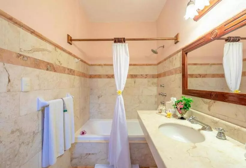 スタンダードルーム, Hacienda Uxmal Plantation & Museum