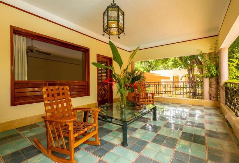 جناح, Hacienda Uxmal Plantation & Museum