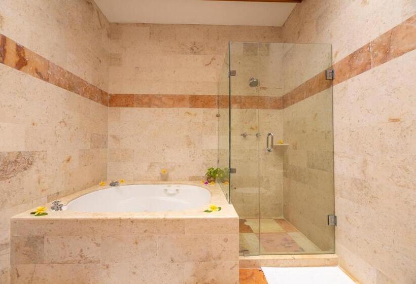 جناح, Hacienda Uxmal Plantation & Museum