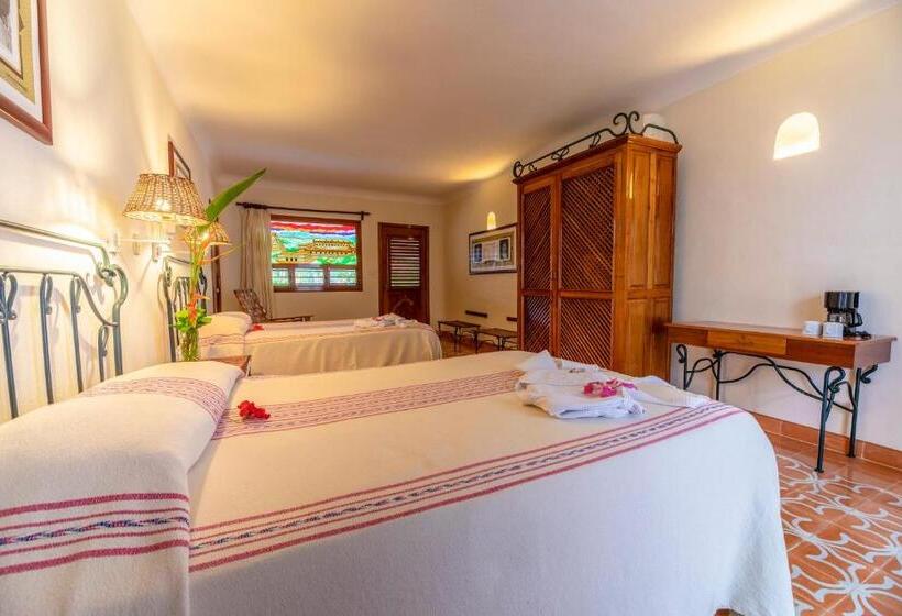 جناح, Hacienda Uxmal Plantation & Museum