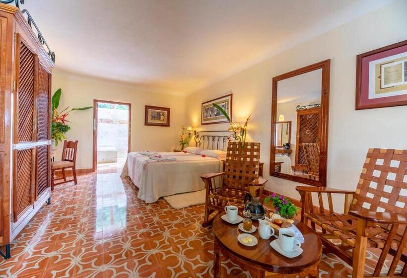 جناح, Hacienda Uxmal Plantation & Museum