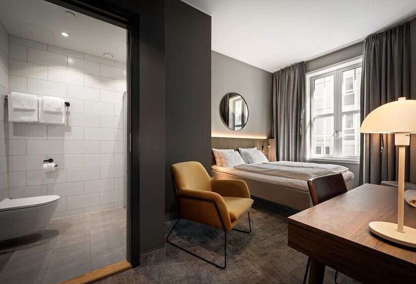 اتاق استاندارد, Karl Johan