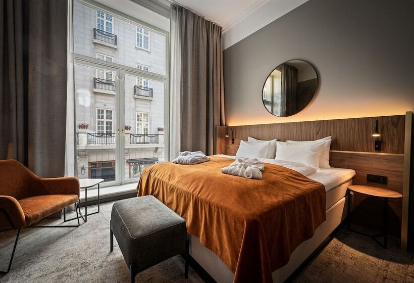 اتاق استاندارد, Karl Johan