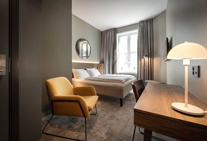 اتاق استاندارد, Karl Johan