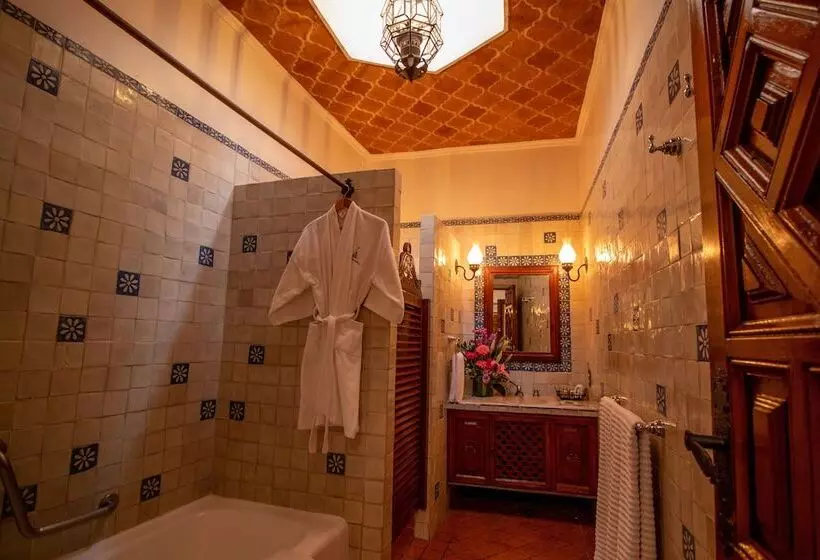 سوییت, Las Mananitas