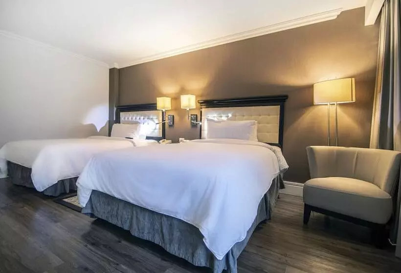 اتاق اجرایی, Lucerna Tijuana