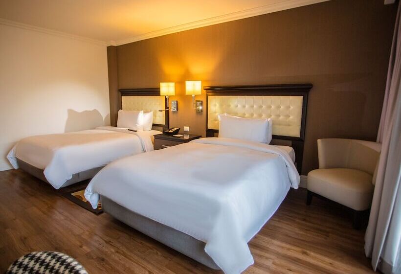 חדר אקזקיוטיב, Lucerna Tijuana