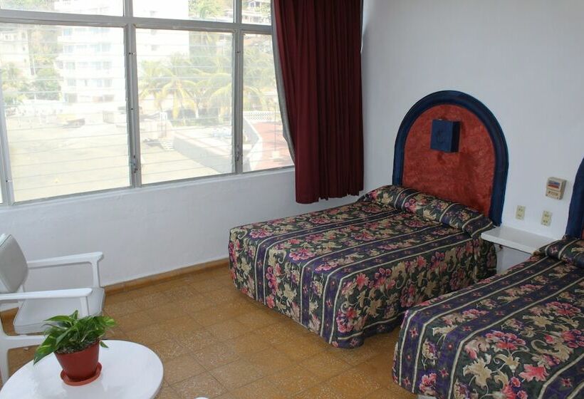 غرفة قياسية, Playa De Santiago