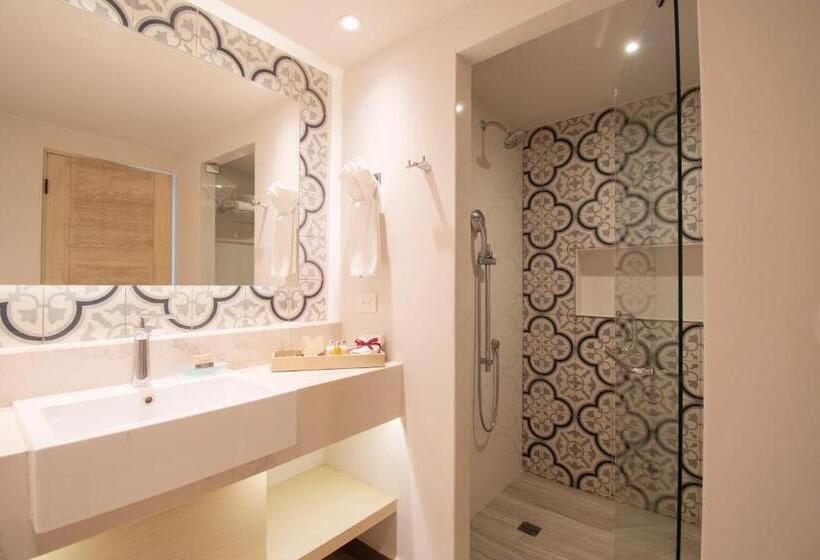 סוויטת ג'וניור, Pueblo Bonito Mazatlan Beach Resort All Inclusive