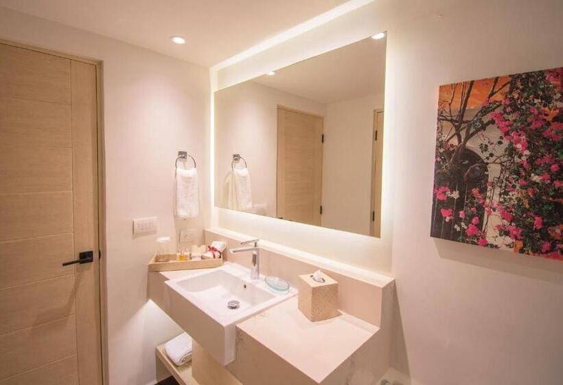 סוויטת דלוקס נוף לים, Pueblo Bonito Mazatlan Beach Resort All Inclusive