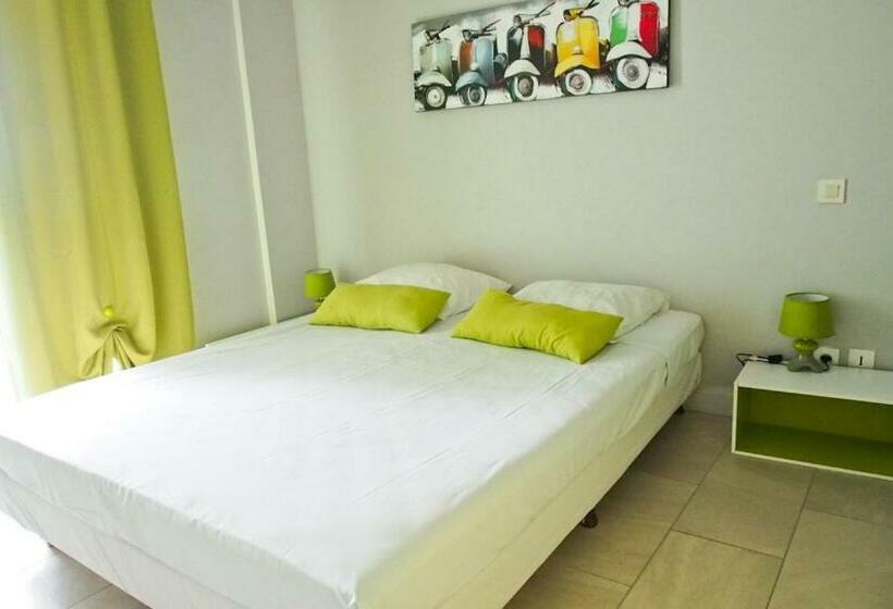 اتاق استاندارد با چشم‌انداز دریا, La Dunette Hotel Restaurant