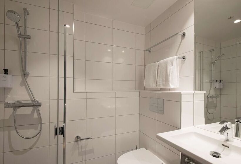 اتاق خانوادگی, Scandic Helsfyr