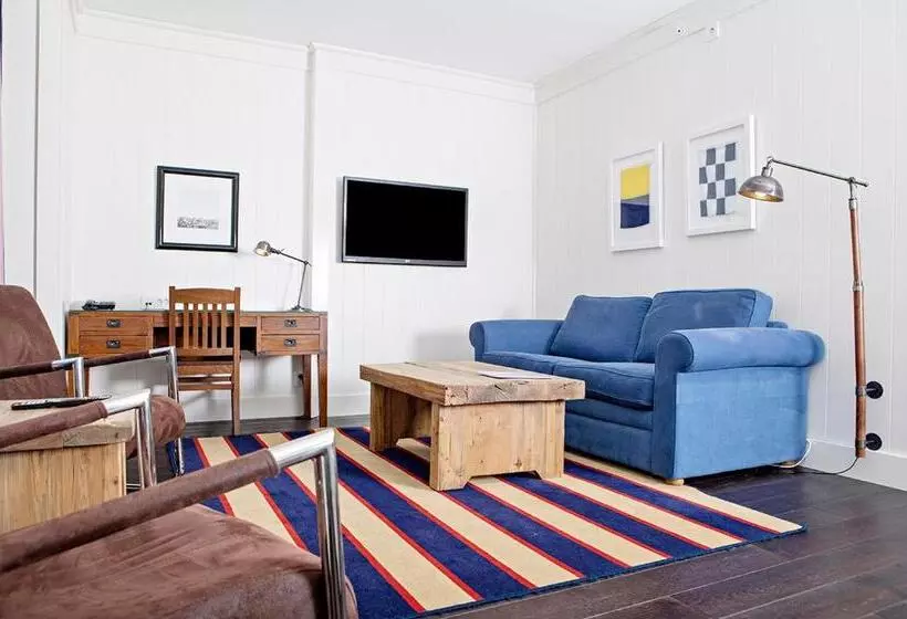 Family Room, Støtvig