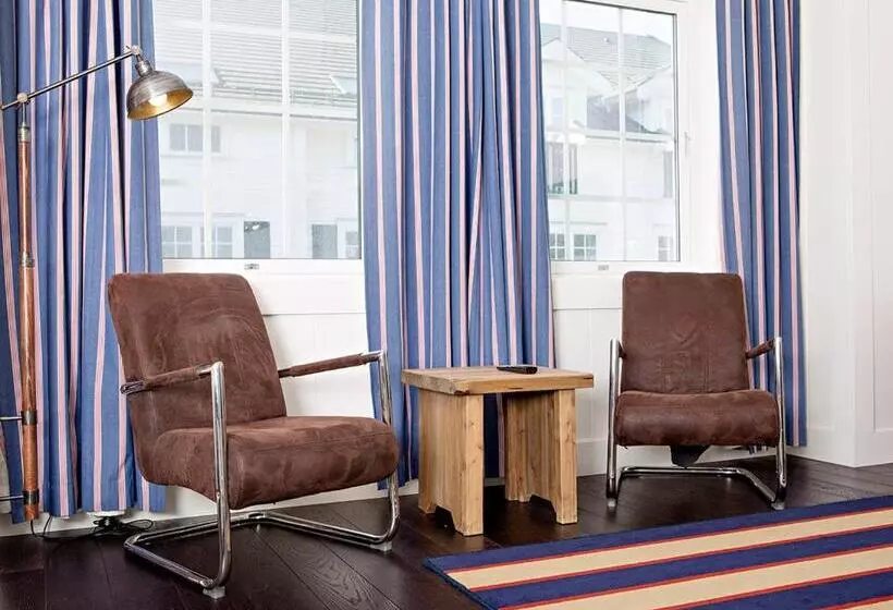 Family Room, Støtvig