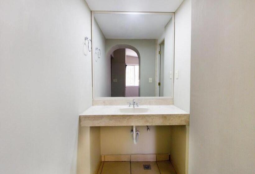 جناح جونيور, La Fuente, Saltillo