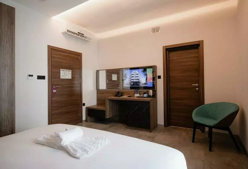 اتاق استاندارد با چشم‌انداز, Pebbles Resort