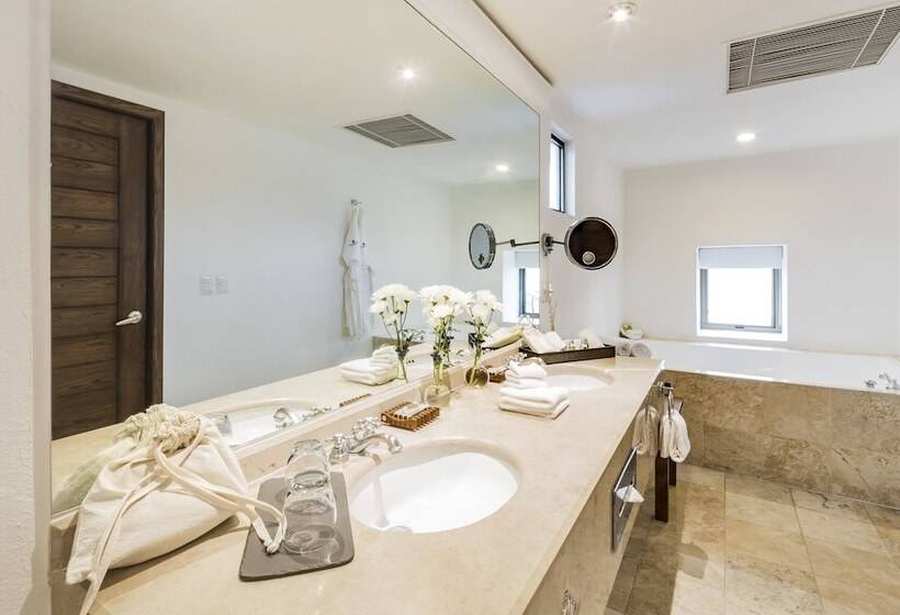 סוויטת מאסטר נוף לים, Villa Premiere Boutique Hotel & Romantic Getaway   Adults Only