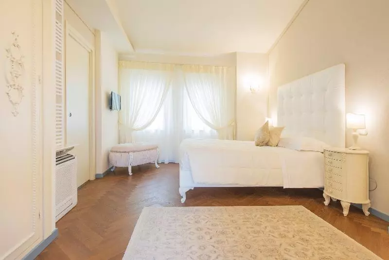 اتاق لوکس با تخت بزرگ, Villa Premiere Boutique Hotel & Romantic Getaway   Adults Only