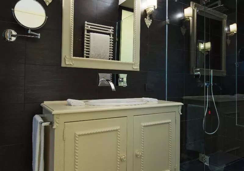 اتاق لوکس با تخت بزرگ, Villa Premiere Boutique Hotel & Romantic Getaway   Adults Only