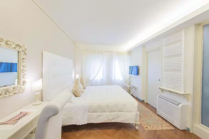 اتاق لوکس با تخت بزرگ, Villa Premiere Boutique Hotel & Romantic Getaway   Adults Only
