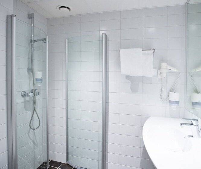 标准间, Bryne Hotell