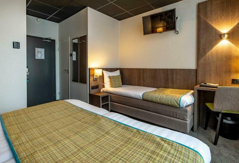 اتاق استاندارد سه نفره, Cornelisz