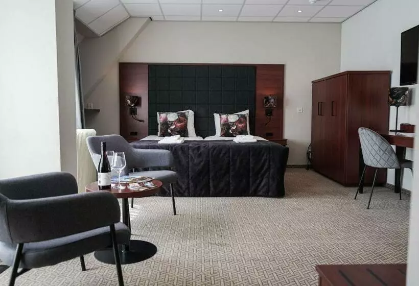 Junior Suite, De Oringer Marke & Stee By Flow