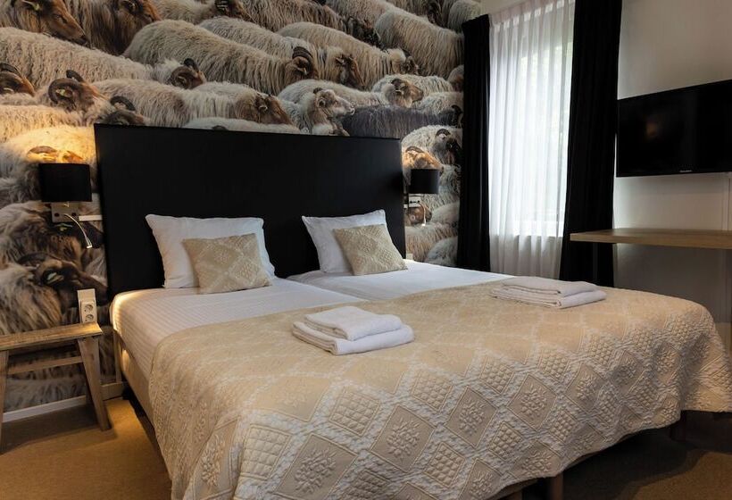 סוויטת ג'וניור, De Oringer Marke & Stee By Flow