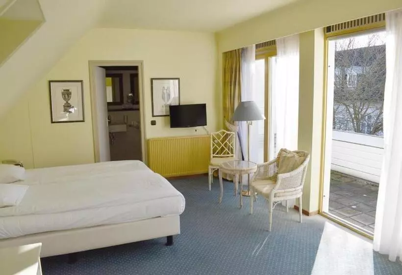 Standard Room with Balcony, Fletcher Hotel Restaurant Kasteel Erenstein