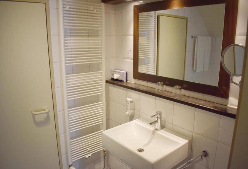 חדר סטנדרט עם מרפסת, Fletcher Hotel Restaurant Kasteel Erenstein