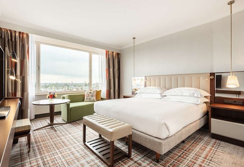 Номер Executive, Hilton Amsterdam