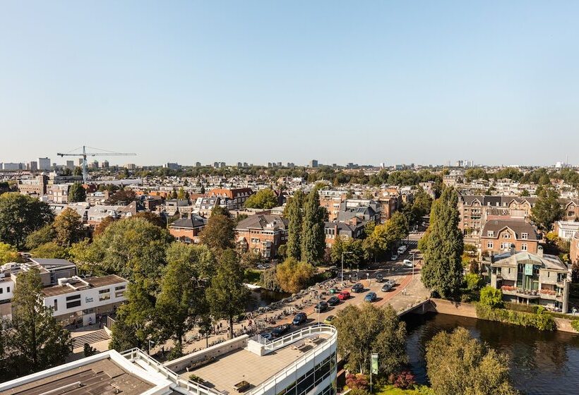 Номер Superior Кровать Кинг, Hilton Amsterdam