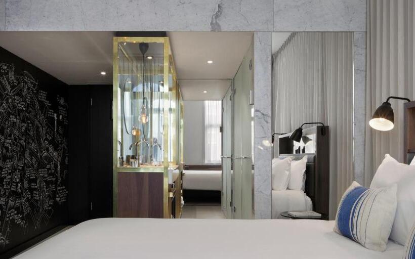غرفة ديلوكس سرير كينج, Ink Hotel Amsterdam   Mgallery Collection