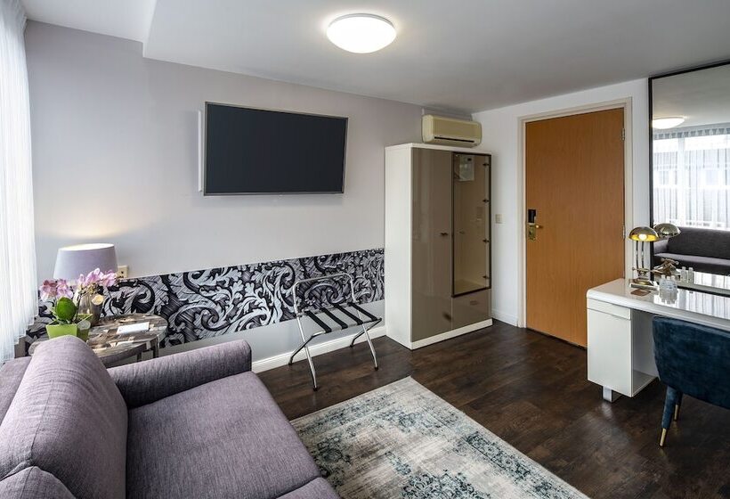 اتاق استاندارد سه نفره, Jupiter