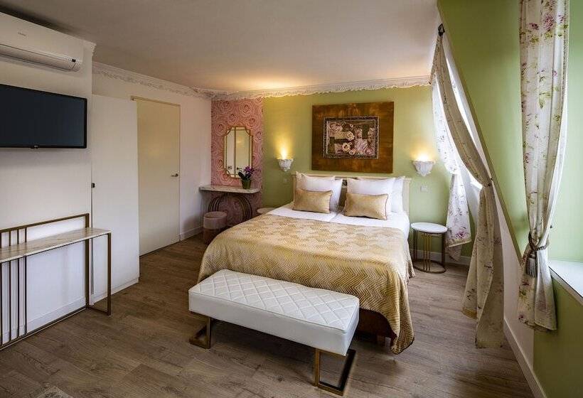 اتاق استاندارد سه نفره, Jupiter