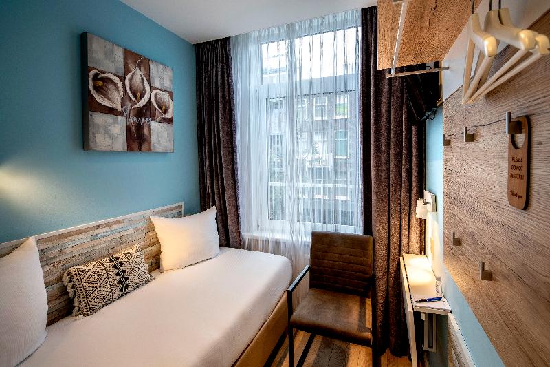 اتاق استاندارد یک نفره, Jupiter