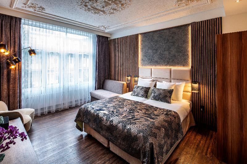 اتاق استاندارد سه نفره, Jupiter