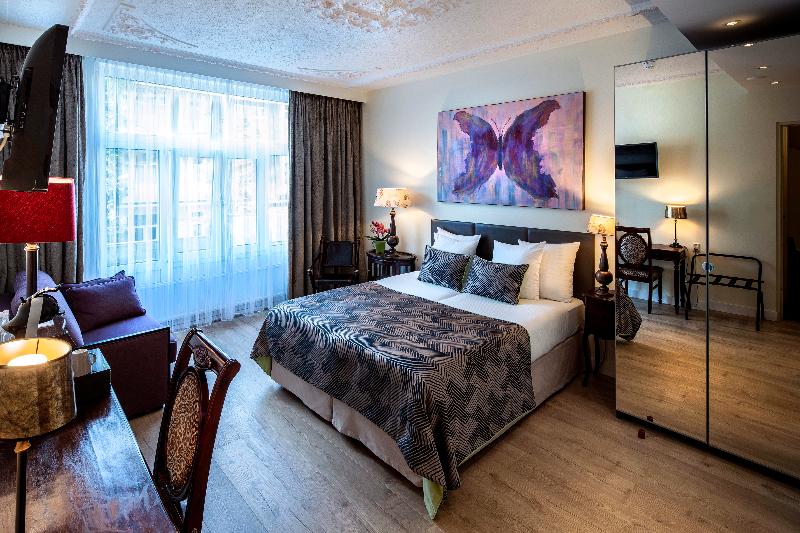 اتاق استاندارد سه نفره, Jupiter