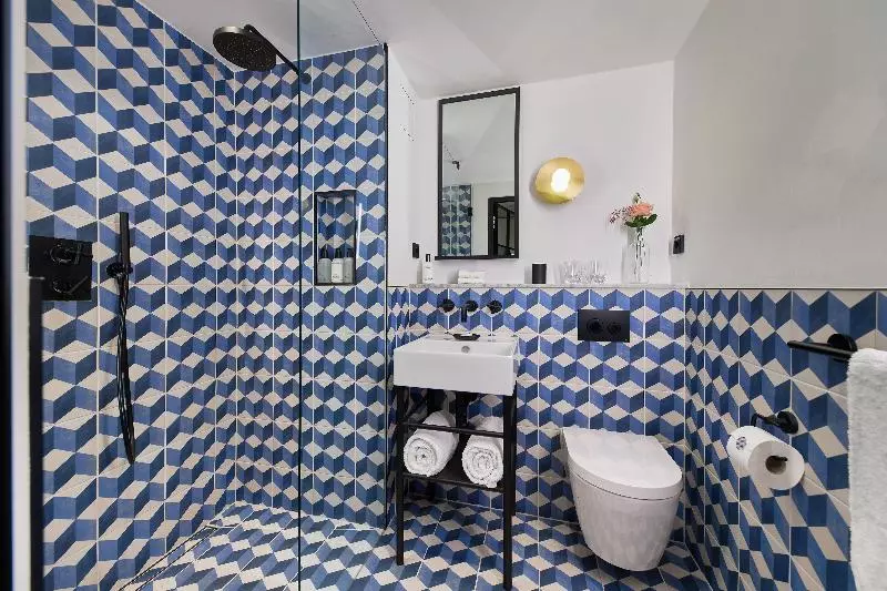 キングサイズベッドのエクゼクティブルーム, Kimpton De Witt Amsterdam, An Ihg