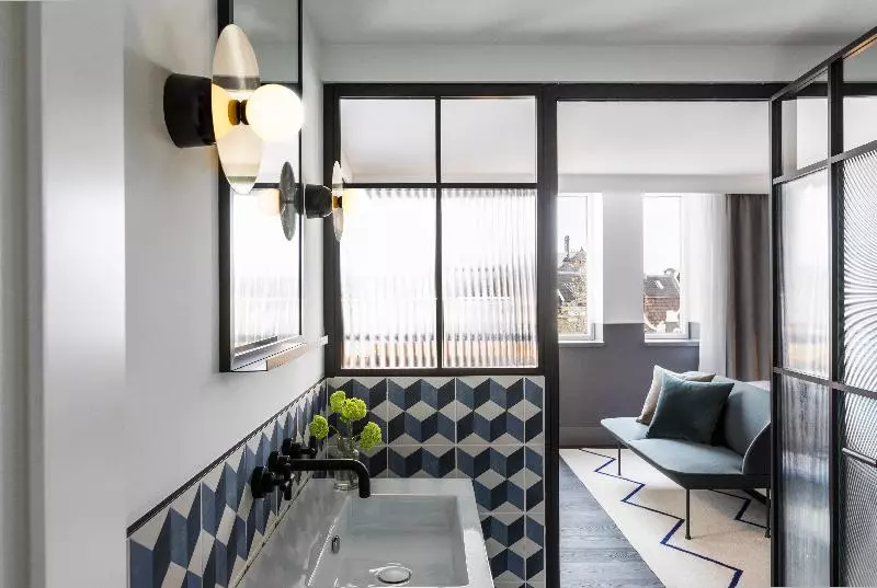 キングサイズベッドのエクゼクティブルーム, Kimpton De Witt Amsterdam, An Ihg