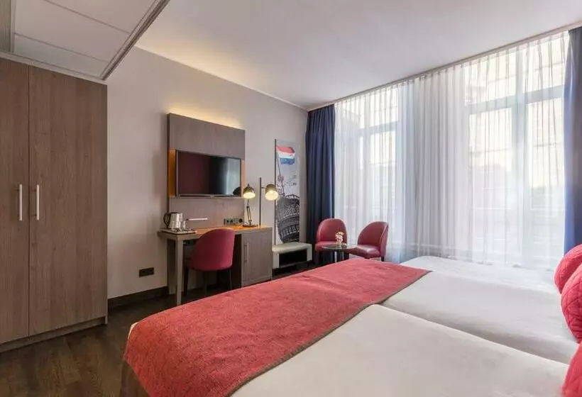 اتاق سوپریور سه تخته, Leonardo Hotel Amsterdam City Center