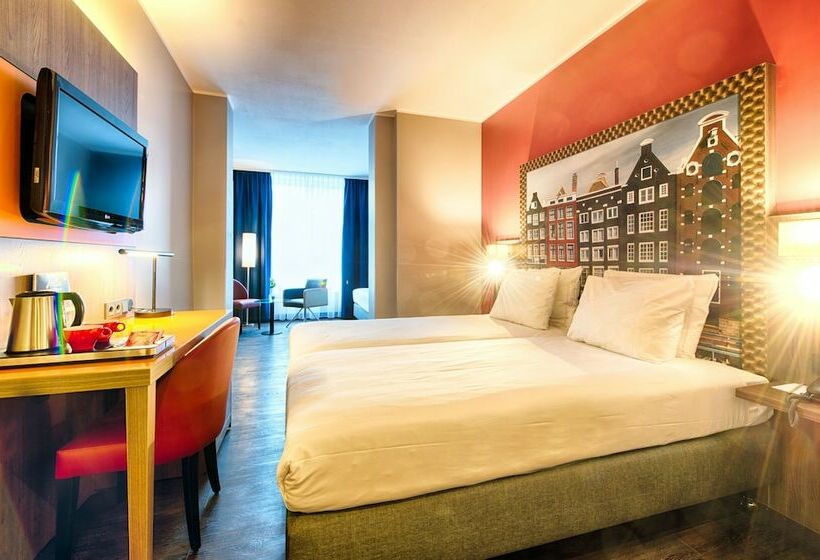 חדר סופריור לארבעה, Leonardo Hotel Amsterdam City Center