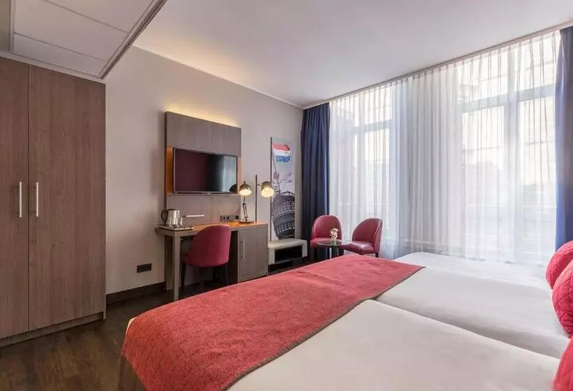 اتاق سوپریور سه تخته, Leonardo Hotel Amsterdam City Center