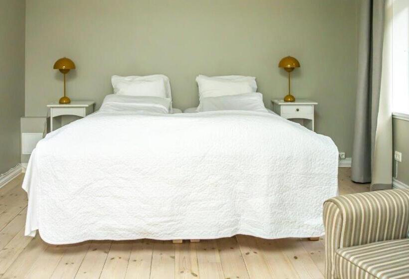 Номер Стандарт, Lindstrøm