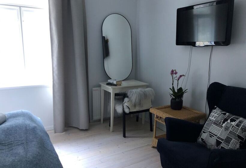 Номер Стандарт, Lindstrøm