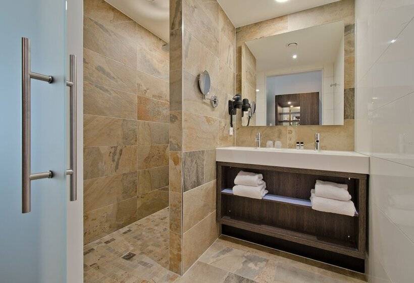 اتاق خانوادگی, Roermond