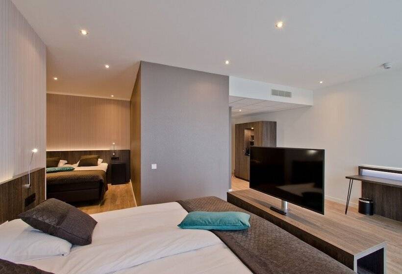 اتاق خانوادگی, Roermond