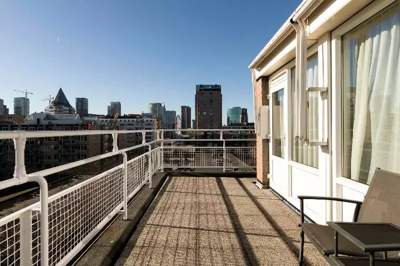اتاق استاندارد با بالکن, Savoy Hotel Rotterdam