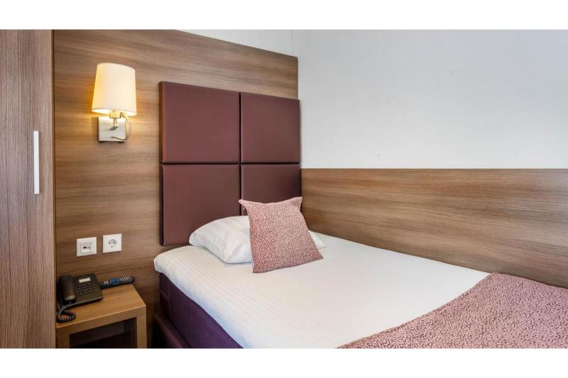 اتاق استاندارد یک نفره, Victorie