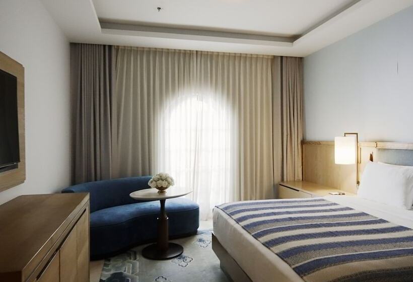 اتاق لوکس, Yak & Yeti